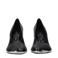 Burberry Pointed Leather Pump — Black
